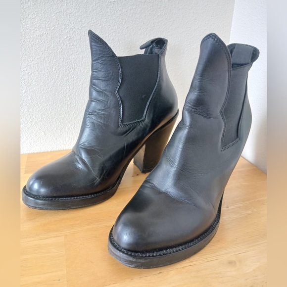 Acne Studios Star Black Ankle Boots Size 38 - Picture 1 of 6